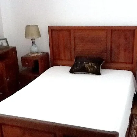 Spacious House + Balcony Vakantiehuis Aljezur